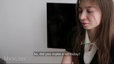 Он переспал с коллегой, чтобы она получила повышение